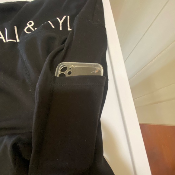 Kendall and Kylie swim shorts - Picture 3 of 4